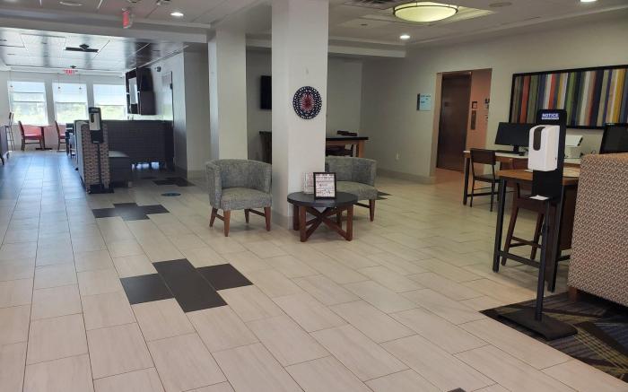 Holiday Inn Express Hotel & Suites Rochester By IHG