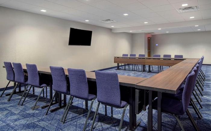 Courtyard by Marriott Cincinnati Airport