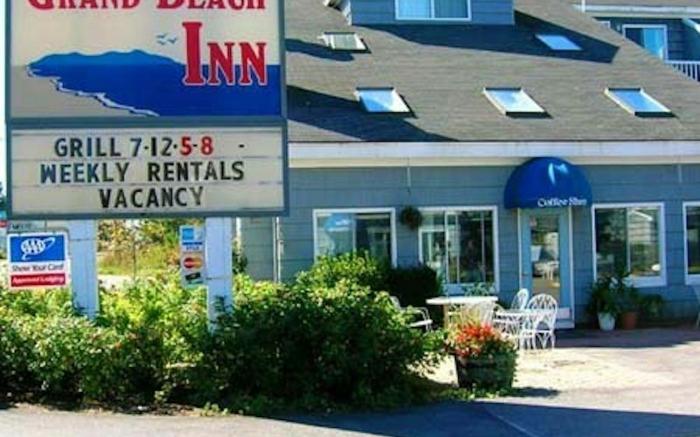 Grand Beach Inn