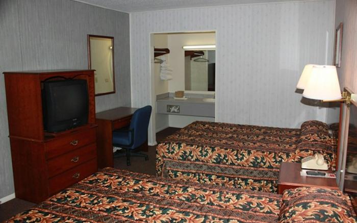 Red Carpet Inn Louisville