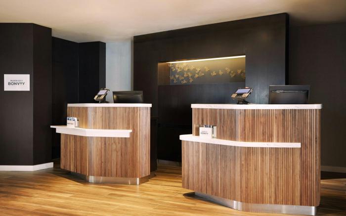 Courtyard by Marriott St Louis Downtown West