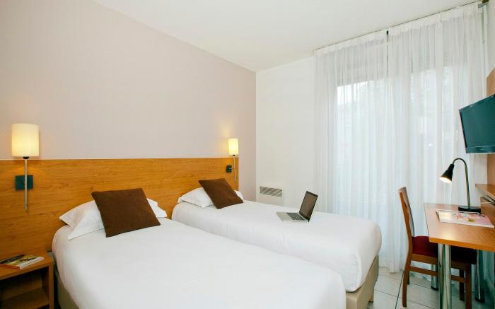 Sejours et Affaires Lyon Park Lane