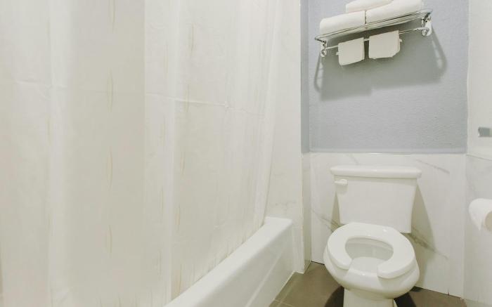 Passport Inn & Suites