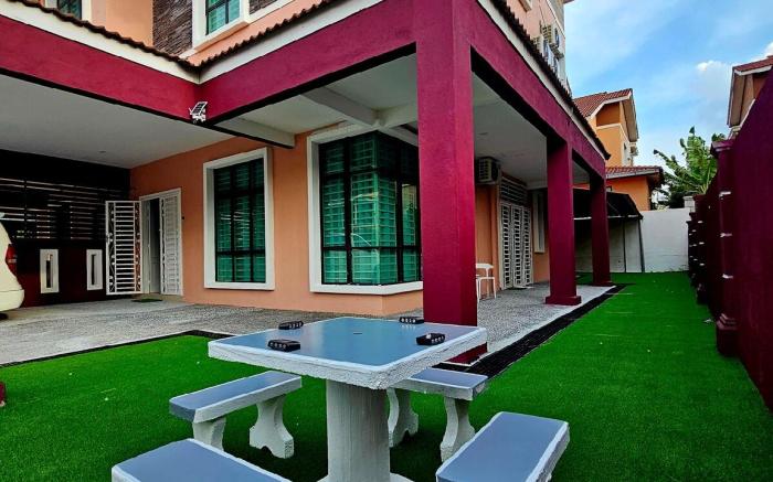 Modern Lux Malacca @ Adellia Villa Pool Garden