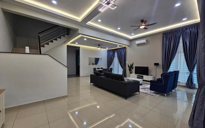 Modern Lux Malacca @ Adellia Villa Pool Garden