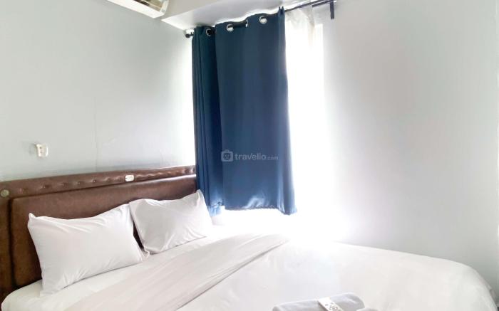 Comfortable 2BR Green Pramuka City Apt By Travelio