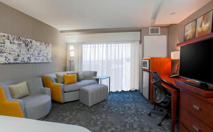 Courtyard by Marriott San Diego Airport/Liberty Station