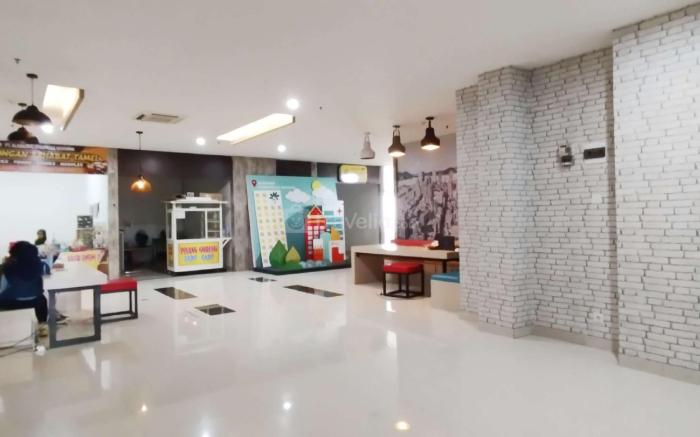 Best Studio at Taman Melati Surabaya By Travelio