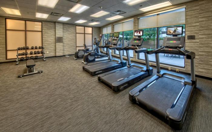 Courtyard by Marriott Newport News Airport