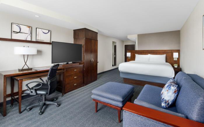 Courtyard by Marriott Keene Downtown