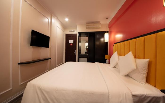 Omina Hanoi Hotel and Travel