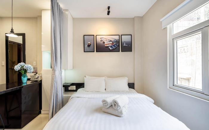We Home TTT401- Cozy room near Ben Thanh- D1