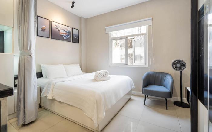 We Home TTT401- Cozy room near Ben Thanh- D1