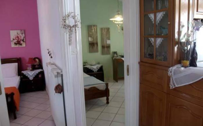 Vaya Zorba Studios