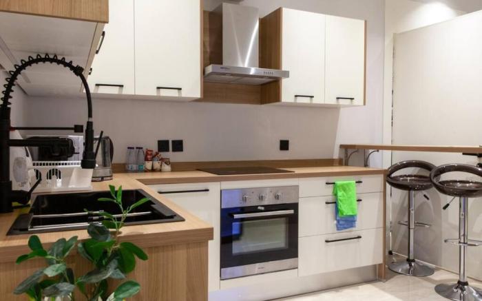 Luxurious two-bedroom apartment Al Malqa district