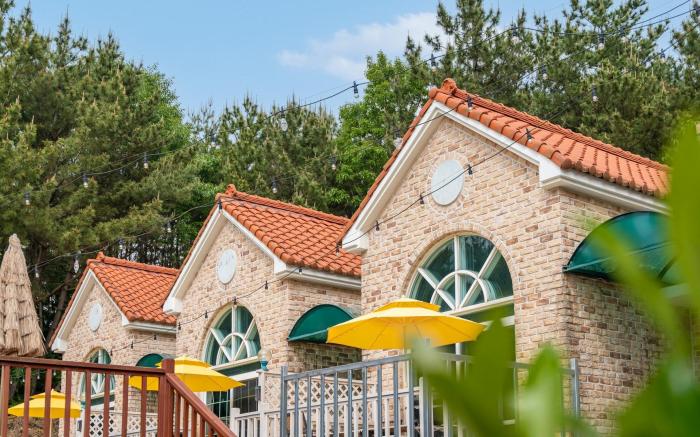 Taean Atirans Beach Pension