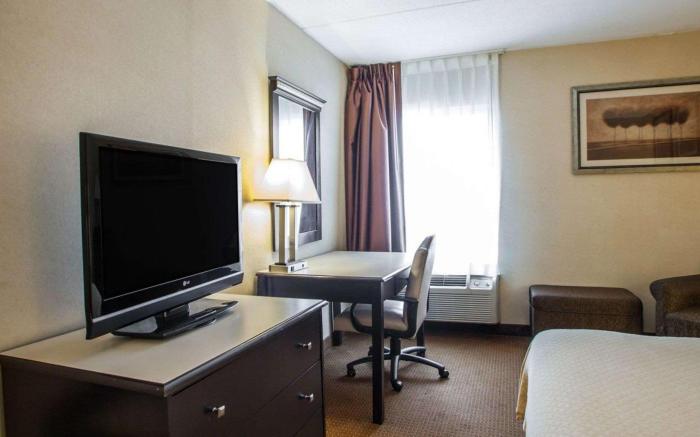 Quality Inn Aurora - Naperville Area