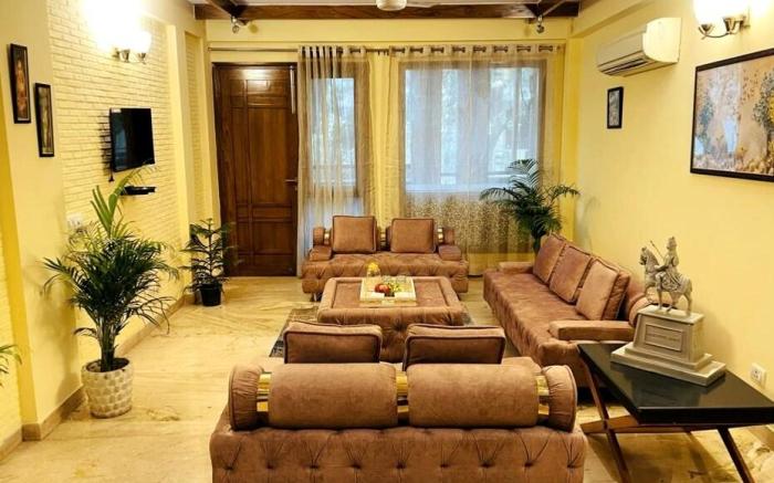 Fortune Home Service Apartment 4Bhk,D-36, Saket