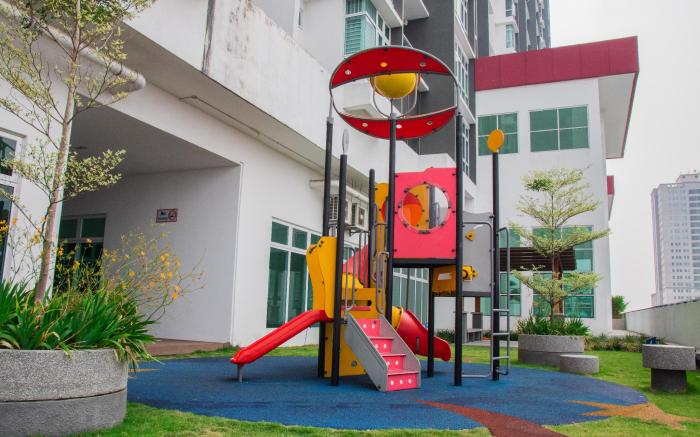 Twin Galaxy 2BR Dual-Key Balcony Near KSL/CIQ