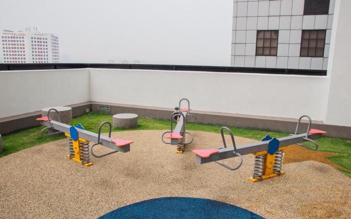 Twin Galaxy 2BR Dual-Key Balcony Near KSL/CIQ