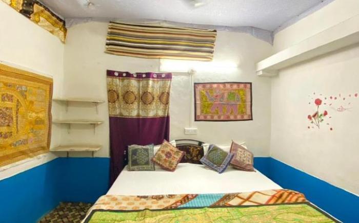 Mirvana Guest House & Camel safari