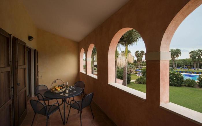 Tranquil Lantana Resort 2 Bedroom Apartments Sleeps 7