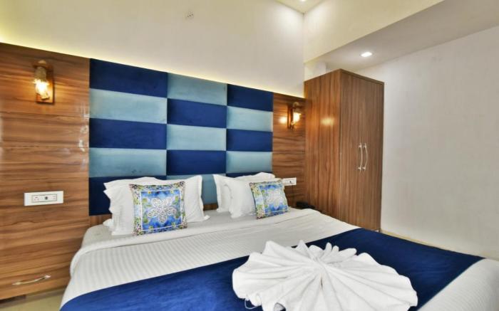 Hotel sallow International-Near Golden Temple