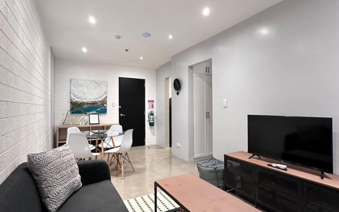 One Bedroom Deluxe in Araneta City Cubao