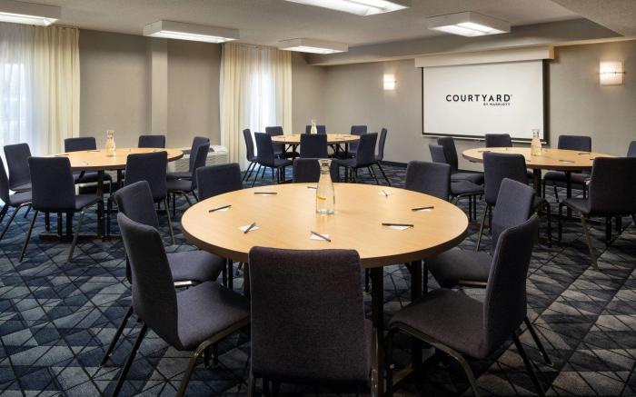 Courtyard Bakersfield