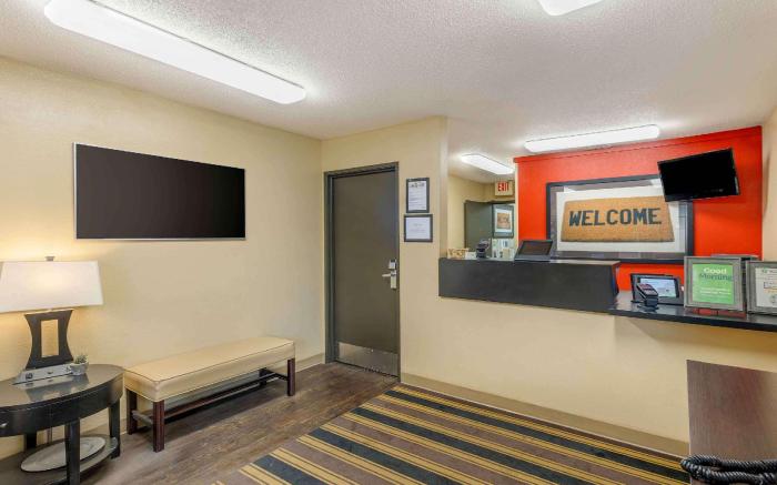 Extended Stay America Select Suites - St. Louis - Westport - East Lackland Rd.