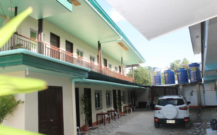 OYO 1121 JUNLYN APARTELLE