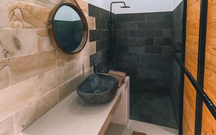 Zavana Rooms & Restaurant
