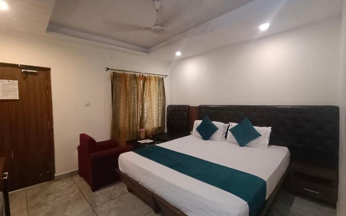 Hotel Ganga Azure