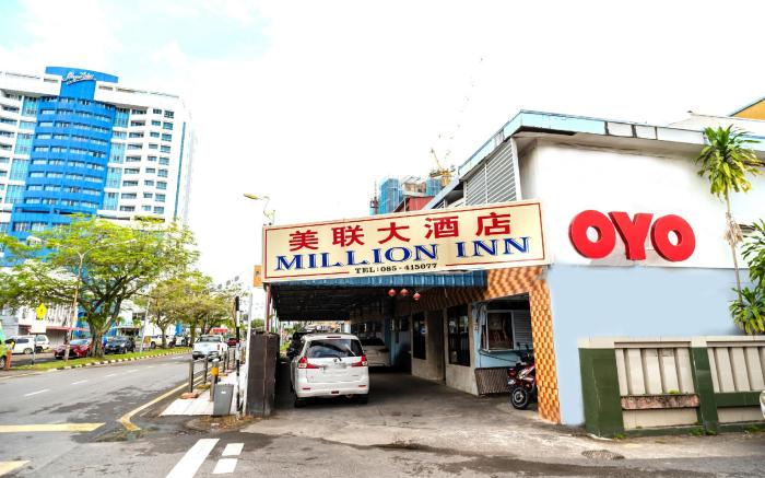 OYO 90208 Milion Inn