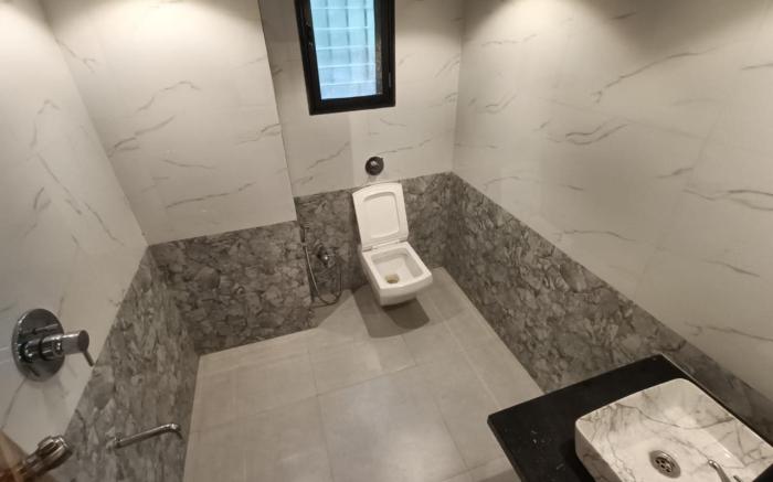 4bhk lonvla bunglow rs1000ph