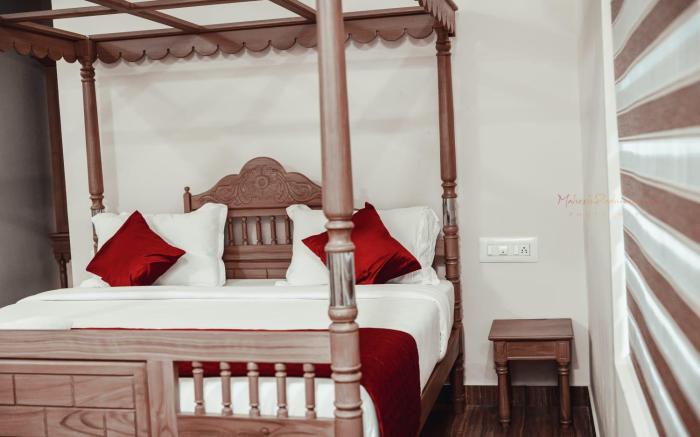 ATHIRAPPILLY SREENILAYAM HERITAGE RESORT 