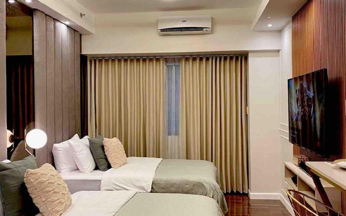 Venus Suite by YourNest @ Air Residences / Mall