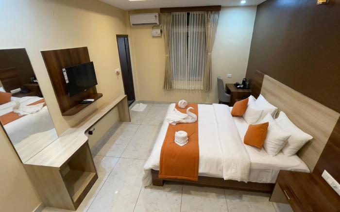 HOTEL BANYAN TREE