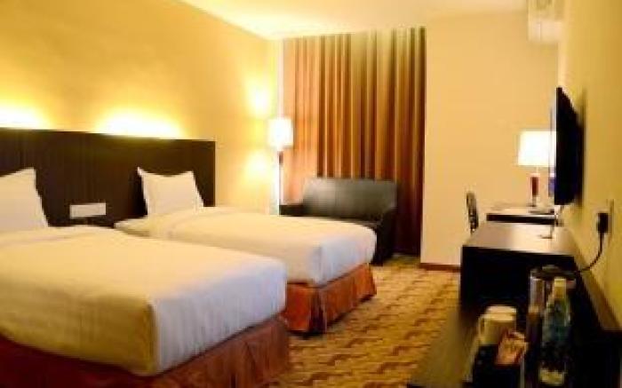 Eminent Hotel
