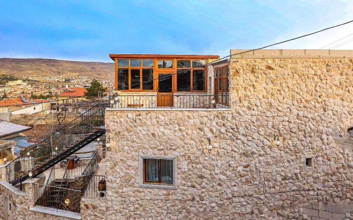 By yüksel cave house