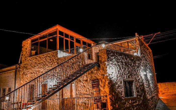By yüksel cave house