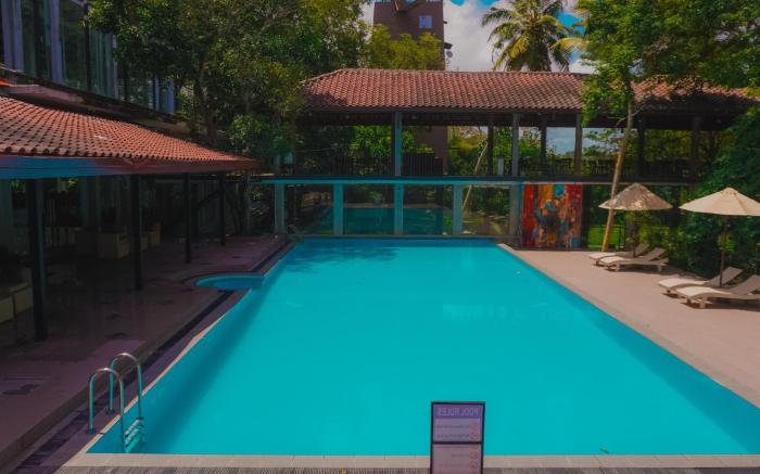 Thotupola Lakeside Resort