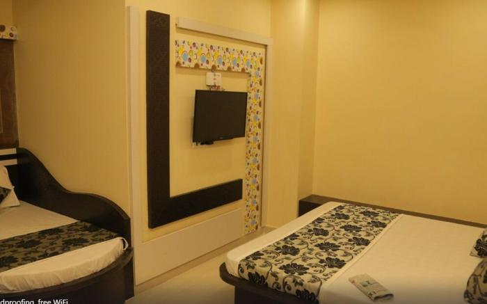 Hotel Royal Ajmer (100 m From Dargah Sharif )