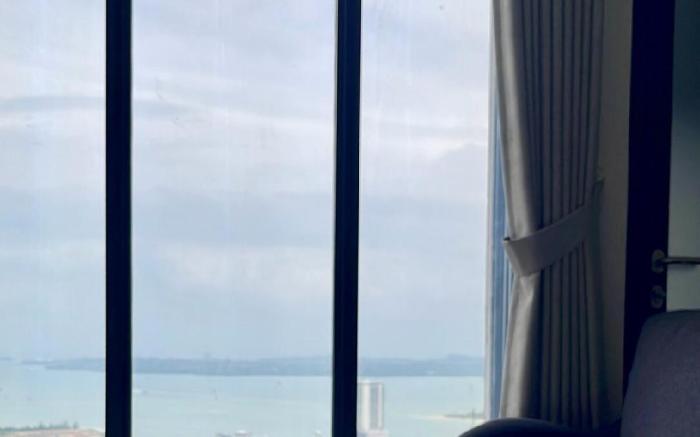 Pollux Habibie Lvl 52 Sea View w/Gym&Pool+Netflix