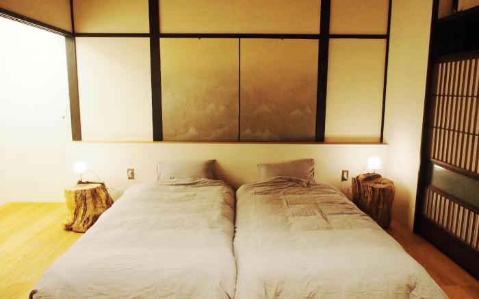 KuRaSe Roofed BBQ Deck - Traditional Japanese Modern House Surrounded by Nature