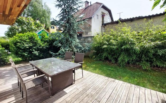 APOLONiA_groundfloor family apartment with terrace