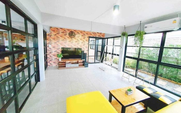 Vichuta pool villa at Bangsarea