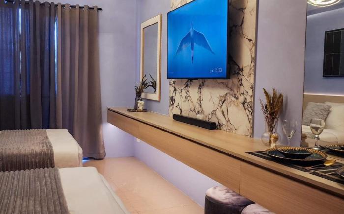 Daphne Suite by YourNest @Shore2