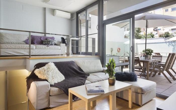 Loft in Barcelona with Terrace and Pool