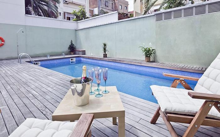 Gràcia: Cozy duplex with shared pool + terrace